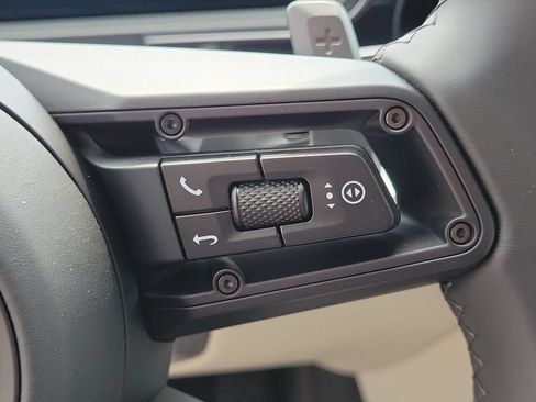 New 2026 Porsche Cayenne Coupe AWD/4WD image 36