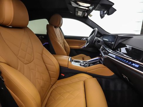 Certified 2024 BMW X6 xDrive40i w/ Premium Package image 32