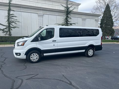 Used 2024 Ford Transit 350 XLT image 2