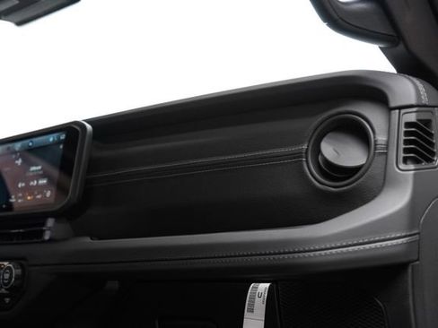 Used 2025 Jeep Gladiator Rubicon w/ Safety Group image 68