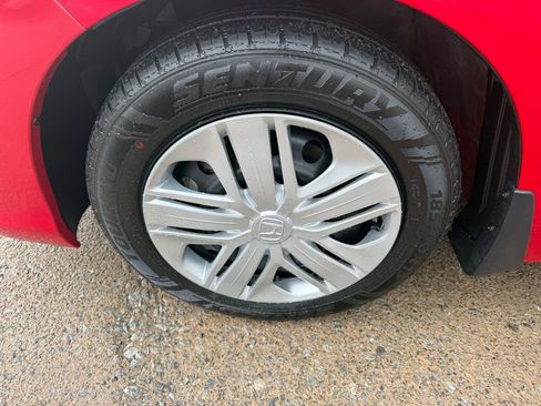 Used 2019 Honda Fit LX image 13