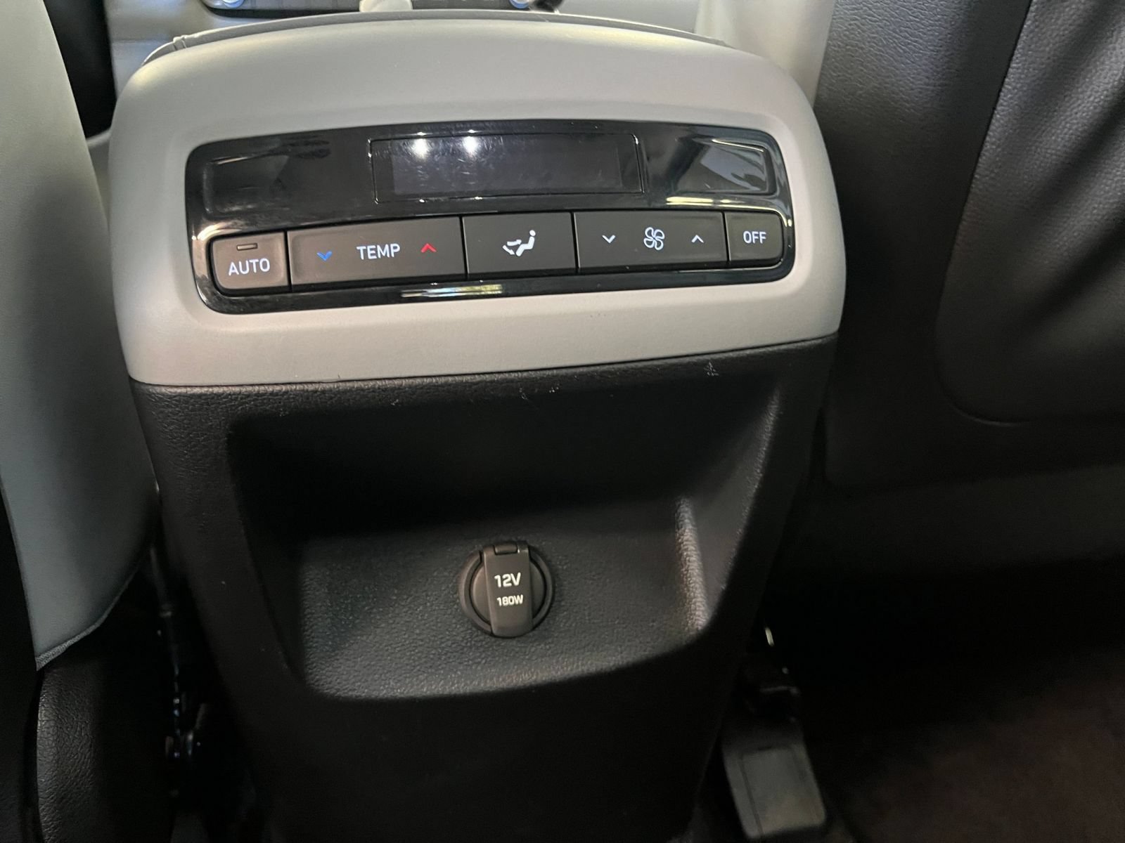 Used 2025 Hyundai Palisade SEL FWD image 25