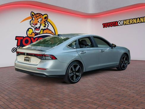 Used 2023 Honda Accord Sport image 5