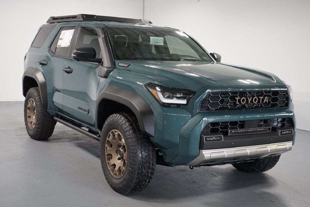 New 2026 Toyota 4Runner Trailhunter AWD/4WD image 3