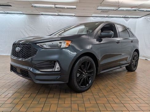 Certified 2023 Ford Edge ST-Line image 3
