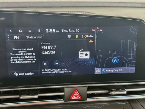 Used 2024 Hyundai Elantra SEL FWD image 21