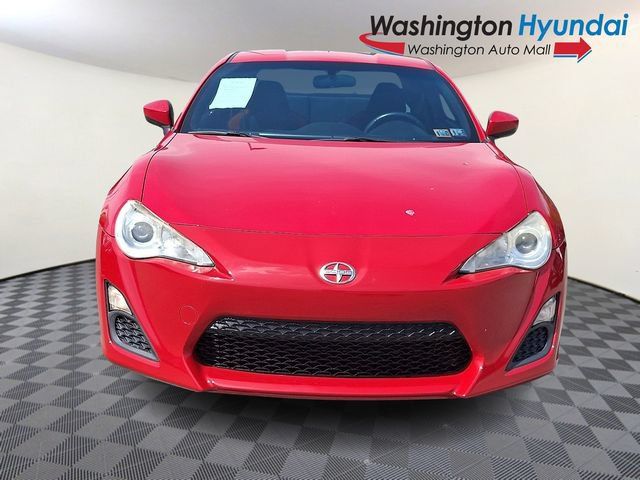 Used 2013 Scion FR-S RWD image 2