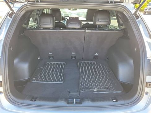 Used 2024 Jeep Compass Trailhawk AWD/4WD image 9