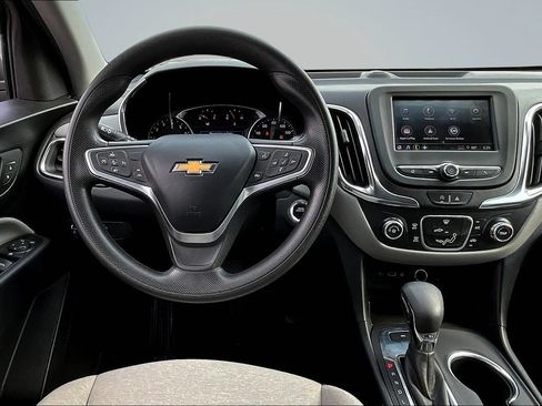 Used 2022 Chevrolet Equinox LS w/ LS Convenience Package AWD/4WD image 7