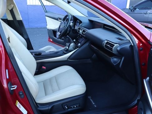 Used 2014 Lexus IS 350 image 34