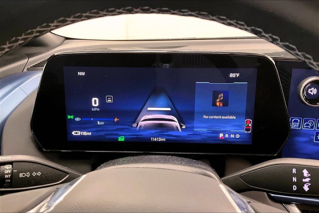 Used 2024 Chevrolet Equinox EV LT FWD image 19