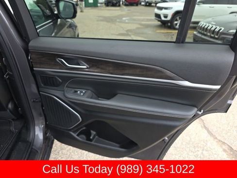 New 2026 Jeep Grand Cherokee L Limited AWD/4WD image 35
