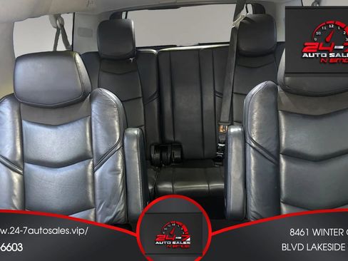 Used 2019 Cadillac Escalade ESV 2WD image 46