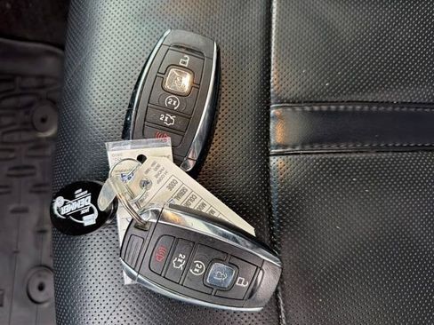 Used 2019 Lincoln MKZ Reserve image 33