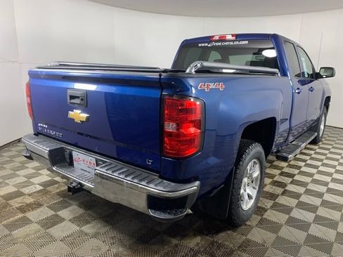 Used 2017 Chevrolet Silverado 1500 LT w/ LT Convenience Package image 6