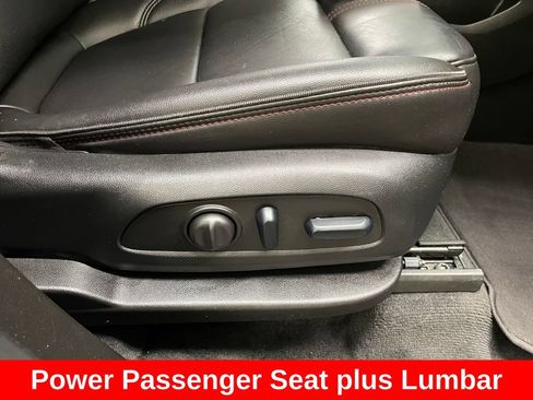 Certified 2023 Chevrolet Traverse RS AWD/4WD image 12