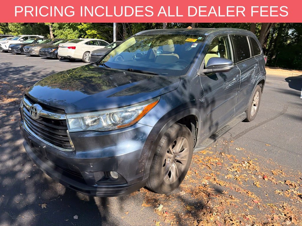 Used 2015 Toyota Highlander XLE FWD image 3