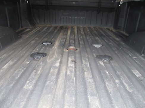 Used 2024 GMC Sierra 3500 SLT w/ SLT Convenience Package AWD/4WD image 10