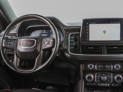 Used 2023 GMC Yukon XL AT4 AWD/4WD image 18