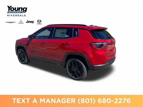 New 2026 Jeep Compass Latitude AWD/4WD image 3