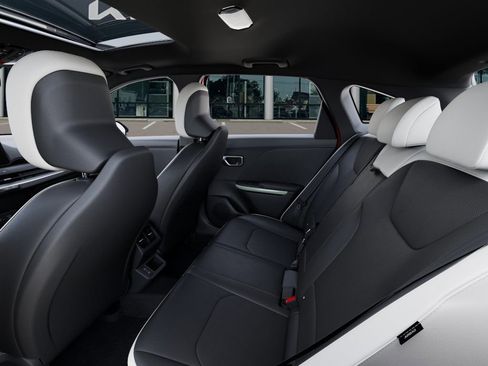 New 2026 Kia K4 GT-Line Turbo image 19