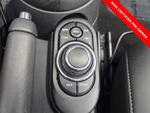 Used 2022 MINI Cooper S image 25