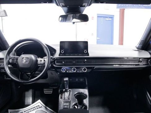 Used 2022 Honda Civic Sport image 17