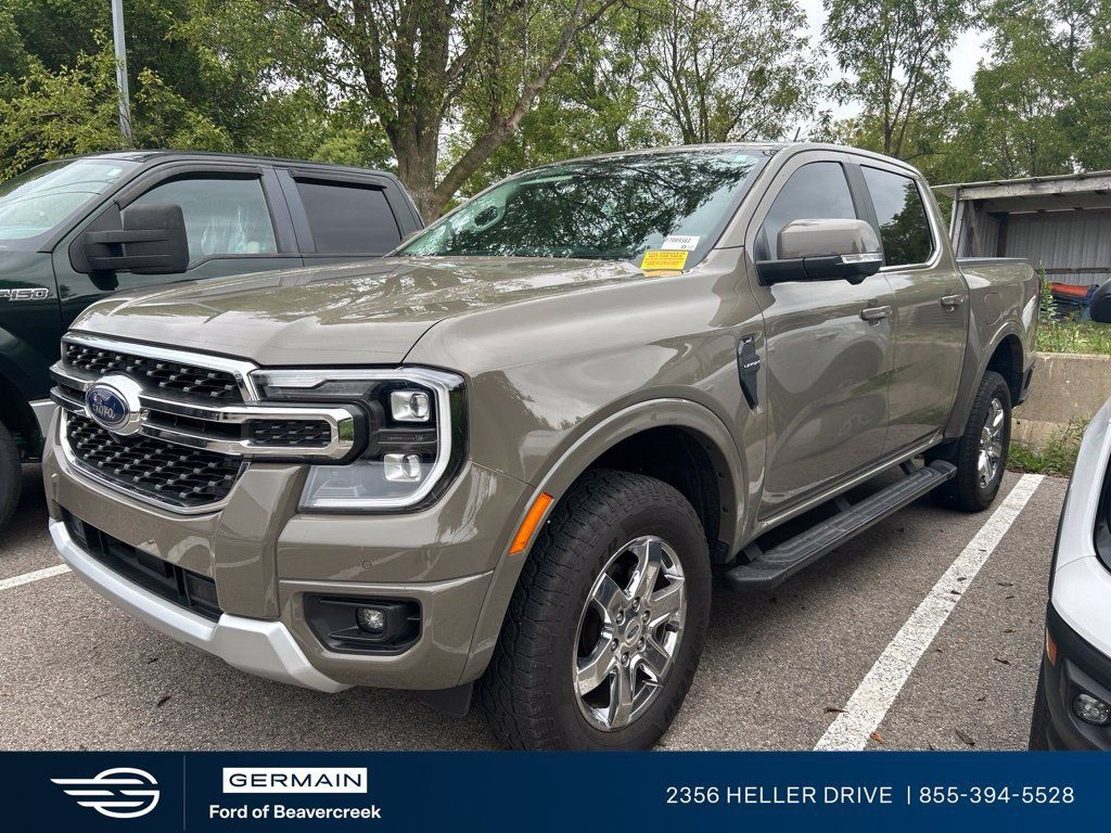 Used 2025 Ford Ranger Lariat w/ FX4 Off-Road Package AWD/4WD image 1