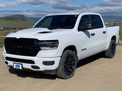Used 2024 RAM 1500 Laramie AWD/4WD image 5