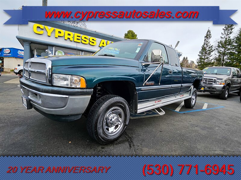 Used 1998 Dodge Ram 2500 Truck 4x4 Club Cab image 1