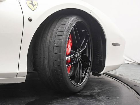 Used 2016 Ferrari 488 GTB image 34