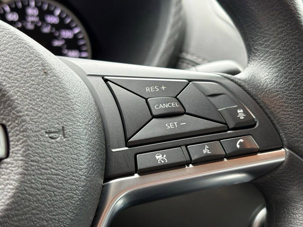 Used 2024 Nissan Sentra SV FWD image 18