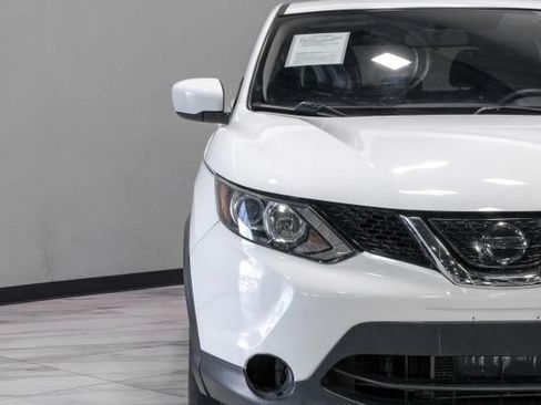 Used 2018 Nissan Rogue Sport S w/ S Appearance Package FWD image 51