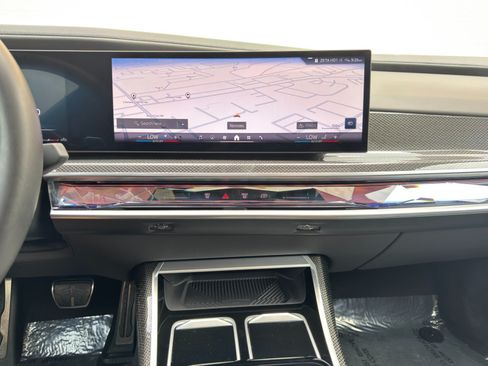 Used 2023 BMW 740i w/ Executive Package RWD image 26