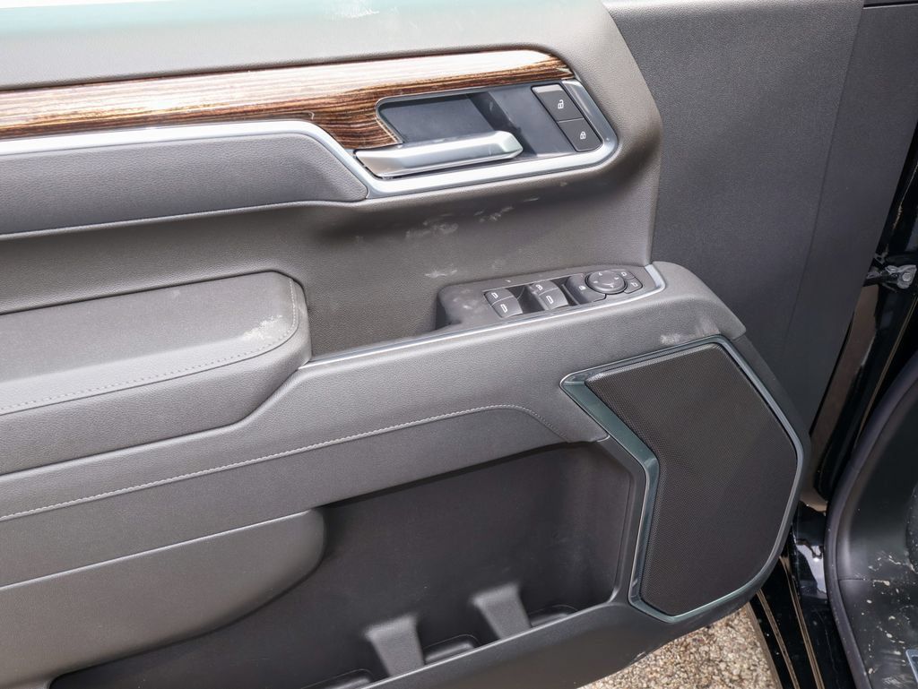 New 2026 GMC Sierra 1500 Elevation AWD/4WD image 8