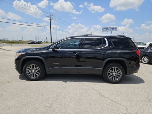 Used 2017 GMC Acadia SLT FWD image 4
