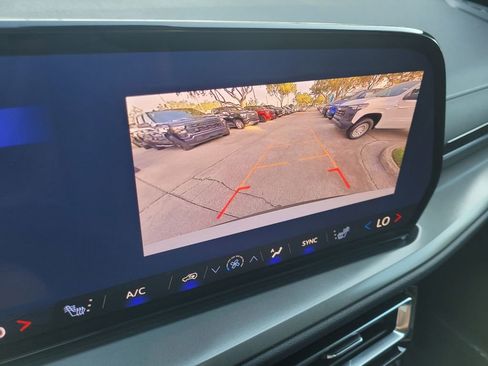 New 2026 Chevrolet Traverse LT w/ LPO, Floor Liner Package image 38