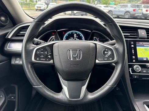 Used 2018 Honda Civic Touring image 18