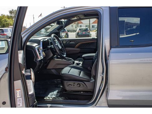 Used 2024 GMC Canyon Denali AWD/4WD image 28