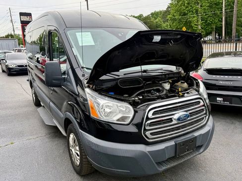 Used 2018 Ford Transit 350 XLT RWD image 4