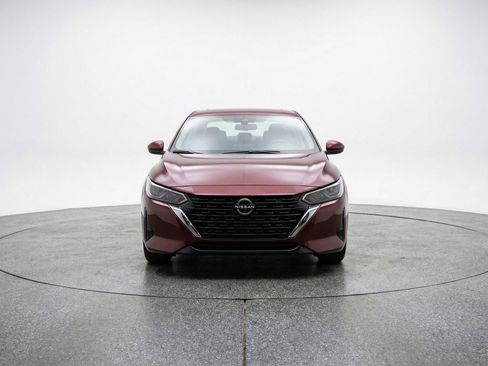 Used 2025 Nissan Sentra SV image 2