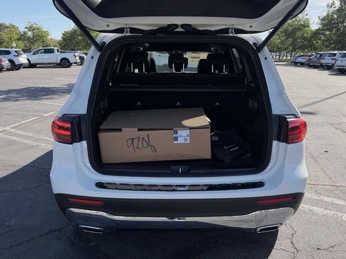 New 2026 Mercedes-Benz GLB 250 image 13