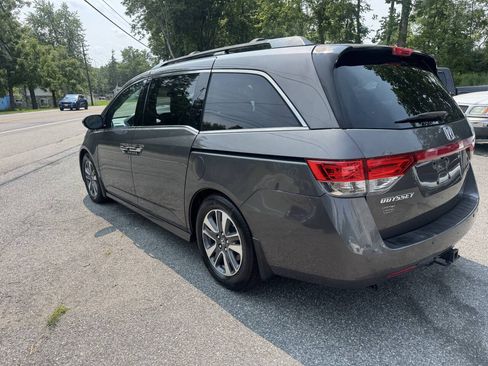 Used 2014 Honda Odyssey Touring image 11