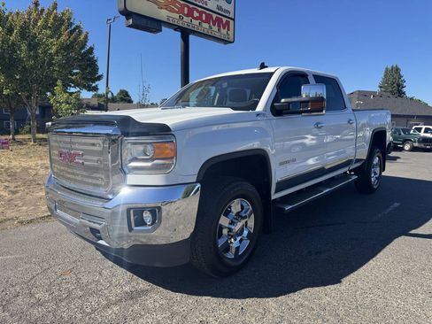 Used 2015 GMC Sierra 2500 SLT AWD/4WD image 1