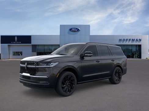 New 2026 Lincoln Navigator Reserve image 1