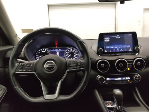 Used 2020 Nissan Sentra SV FWD image 22