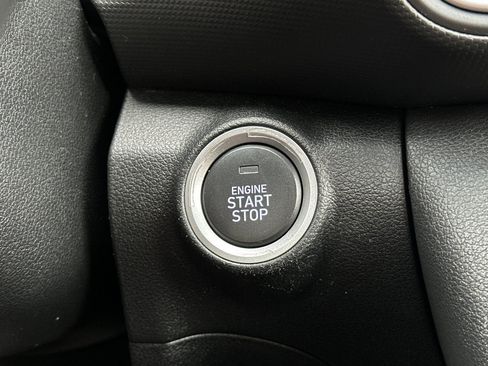 Used 2018 Hyundai Kona SEL image 22