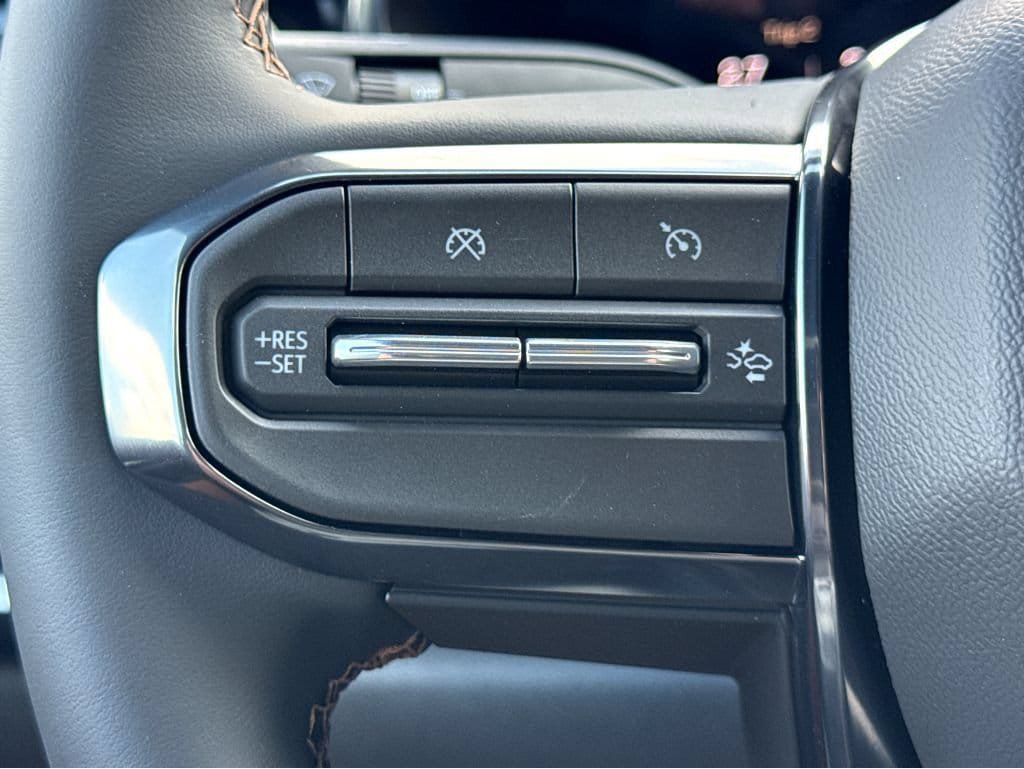 New 2026 GMC Canyon AT4 AWD/4WD image 16