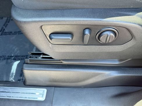 Used 2022 Chevrolet Silverado 1500 RST image 14