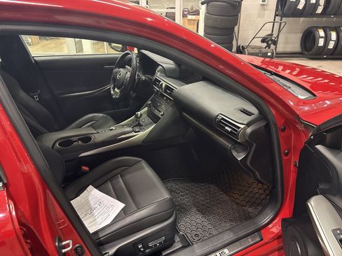 Used 2017 Lexus IS 300 F Sport image 18
